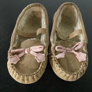 Toddler girls cat and Jack Moccasins
